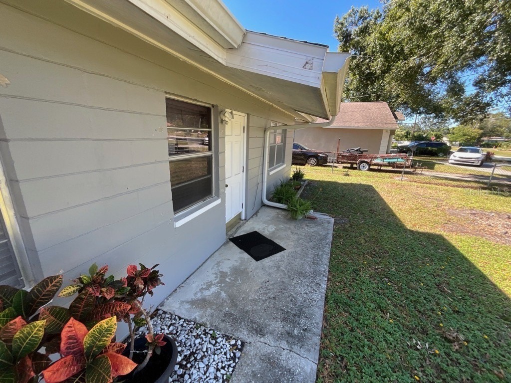 9004 W Cluster Avenue Tampa FL 33615 TB8452718 image12