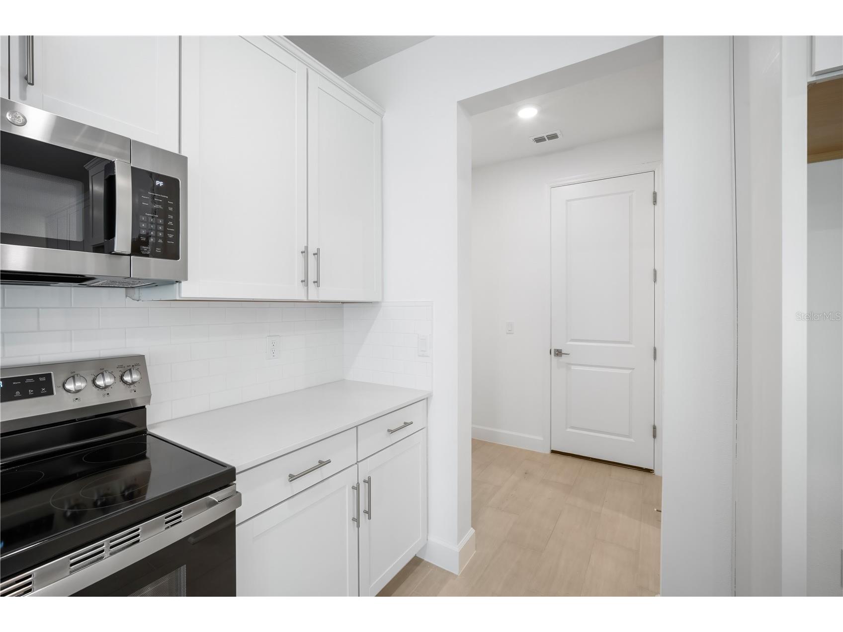 9005 Players Drive Weeki Wachee FL 34613 S5127459 image13