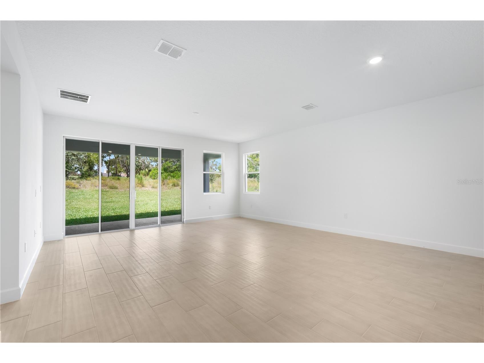 9005 Players Drive Weeki Wachee FL 34613 S5127459 image18