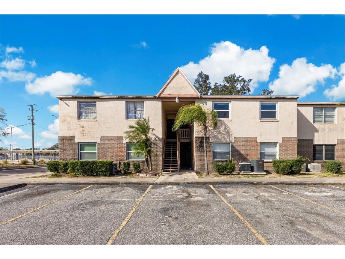 9005 Westchester Circle #11 Tampa FL 33604 U8227924 image1