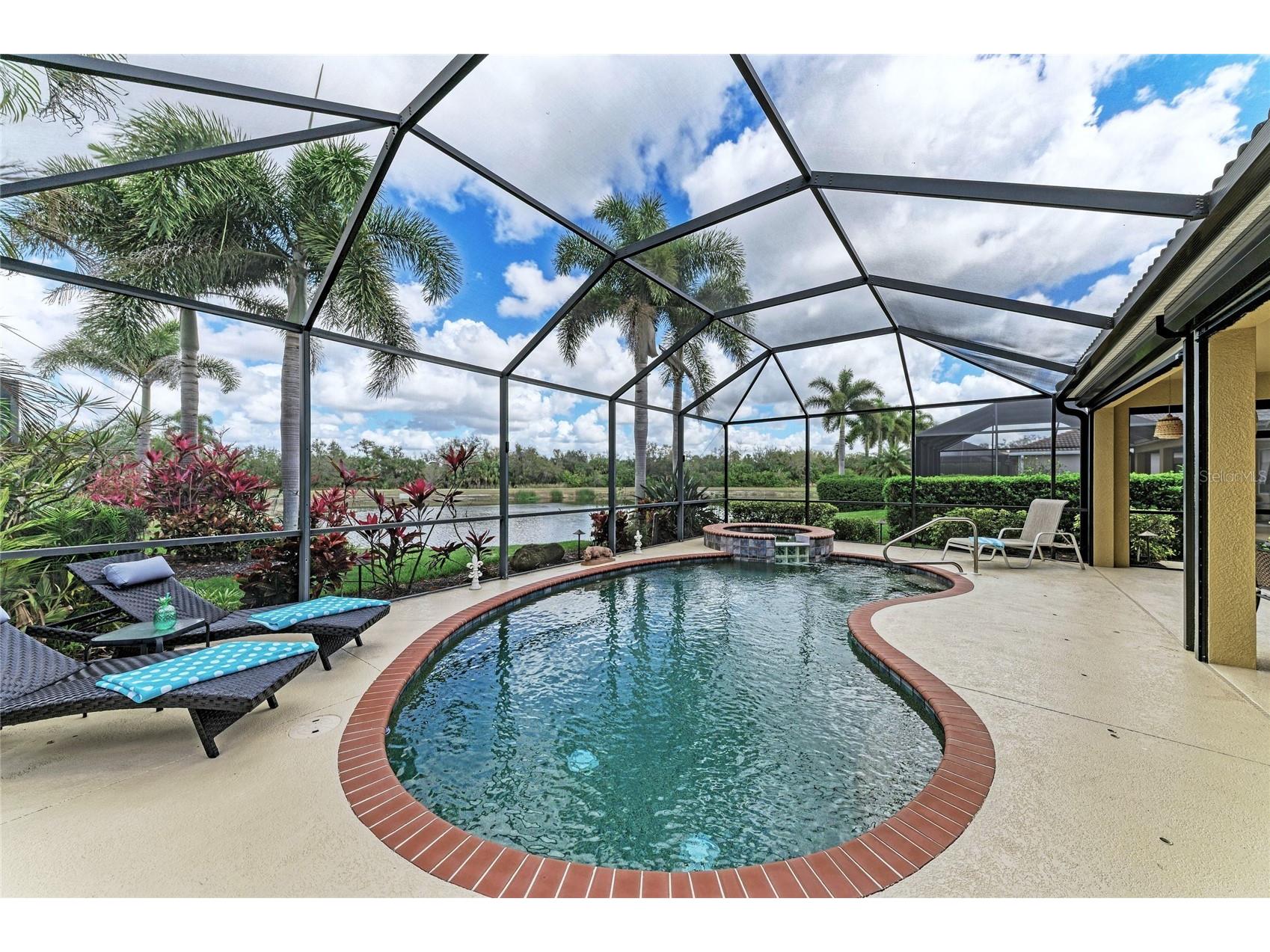 9007 Hammock Edge Place Bradenton FL 34212 A4684808 image1