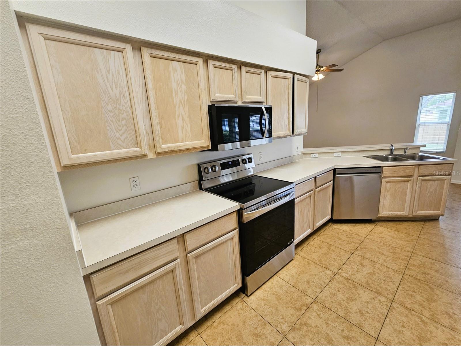 9007 Westbay Boulevard Tampa FL 33615 TB8460806 image24