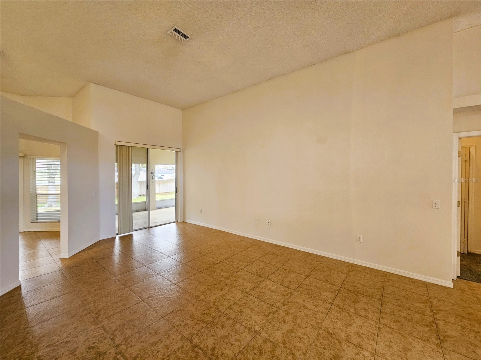 9007 Westbay Boulevard Tampa FL 33615 TB8460806 image7