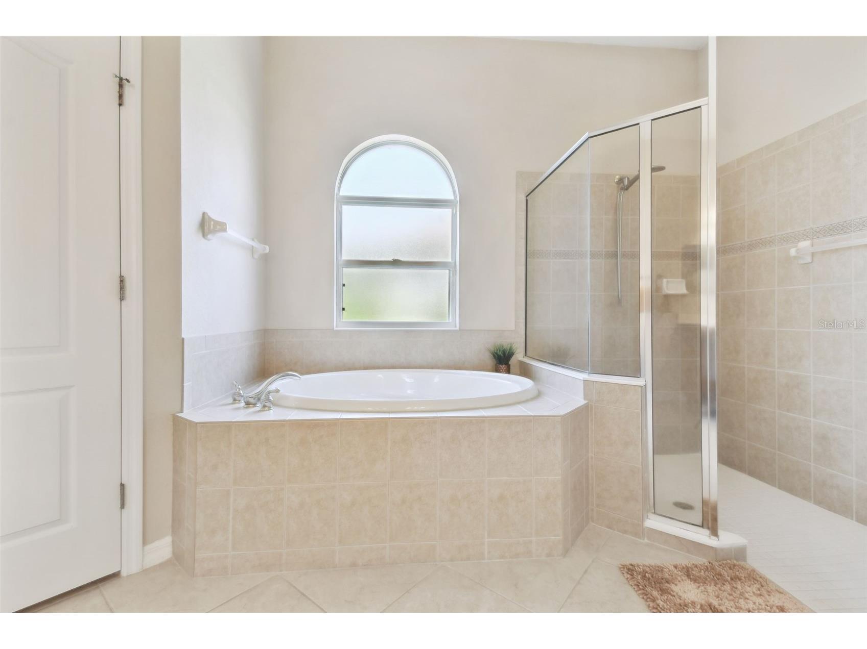 9008 Brookfield Terrace Bradenton FL 34212 A4653856 image26