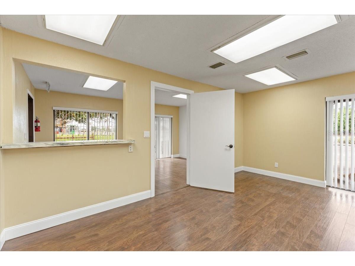 9009 Park Boulevard #SUITE B Seminole FL 33777 TB8519324 image10