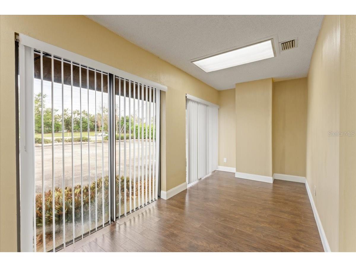 9009 Park Boulevard #SUITE B Seminole FL 33777 TB8519324 image11