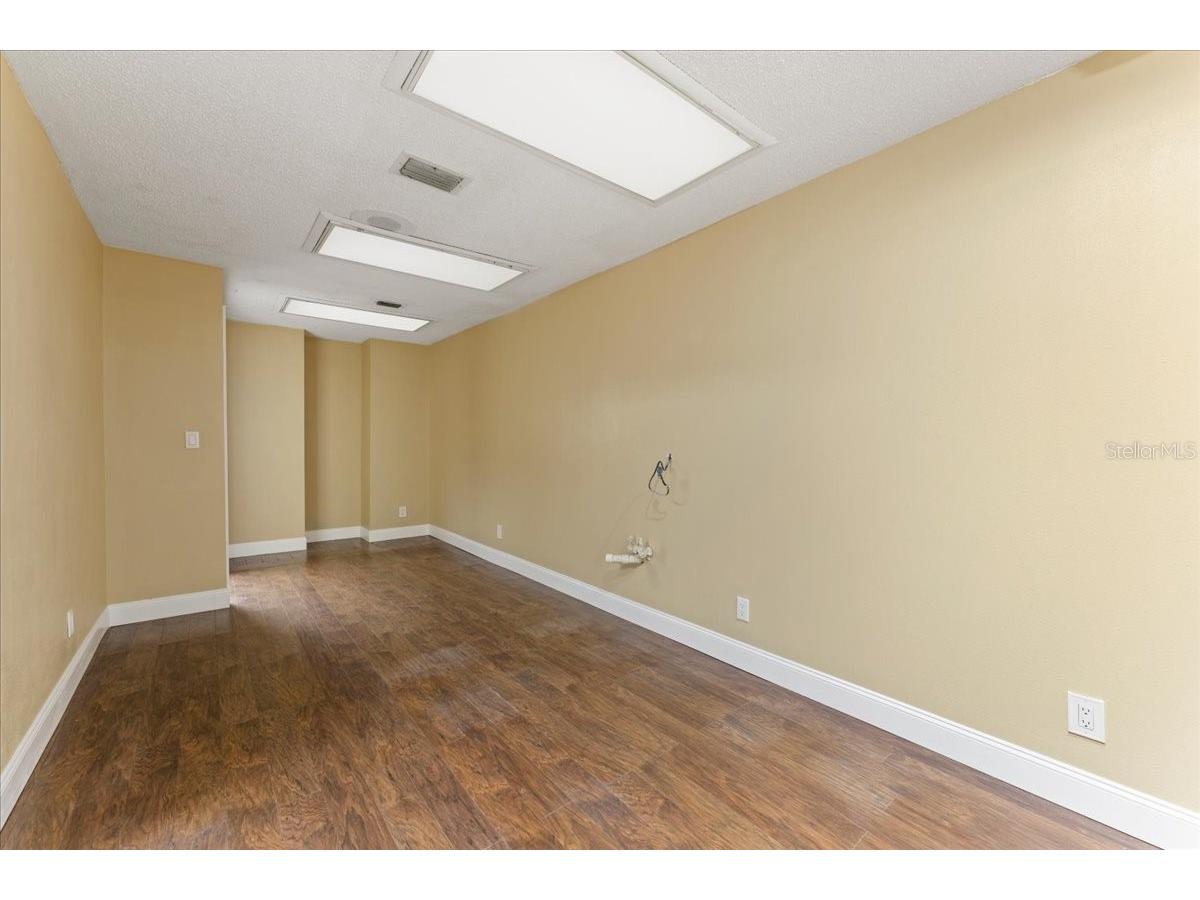 9009 Park Boulevard #SUITE B Seminole FL 33777 TB8519324 image21