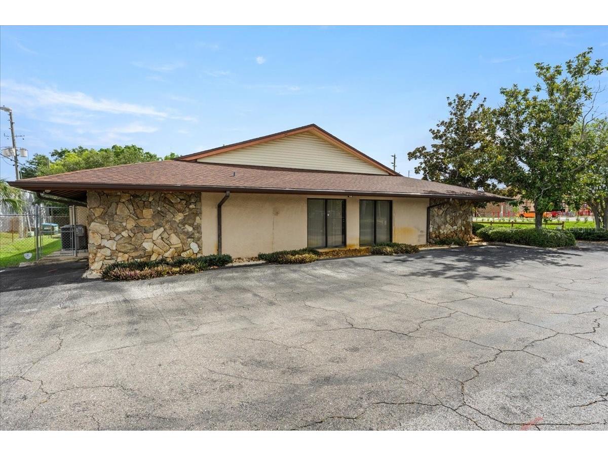 9009 Park Boulevard #SUITE B Seminole FL 33777 TB8519324 image4