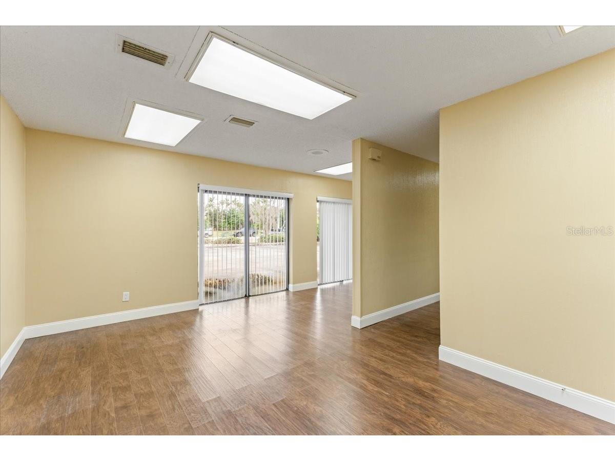 9009 Park Boulevard #SUITE B Seminole FL 33777 TB8519324 image9