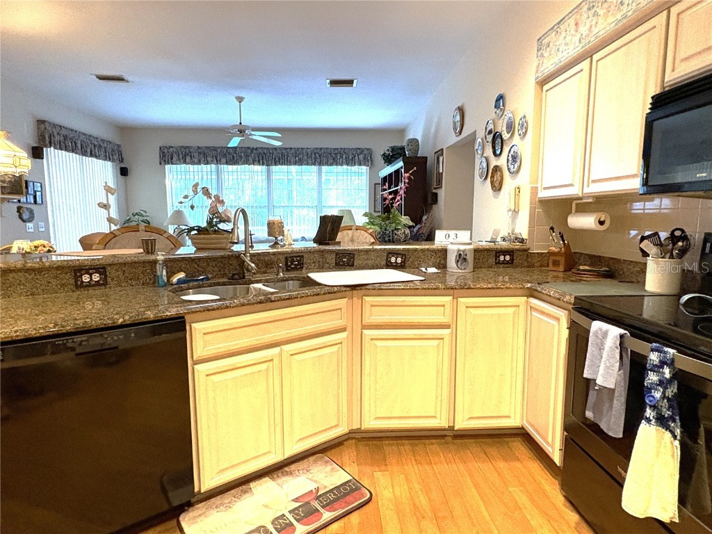 9009 SW 194th Court Dunnellon FL 34432 - RAINBOW RIVER OM711640 image11