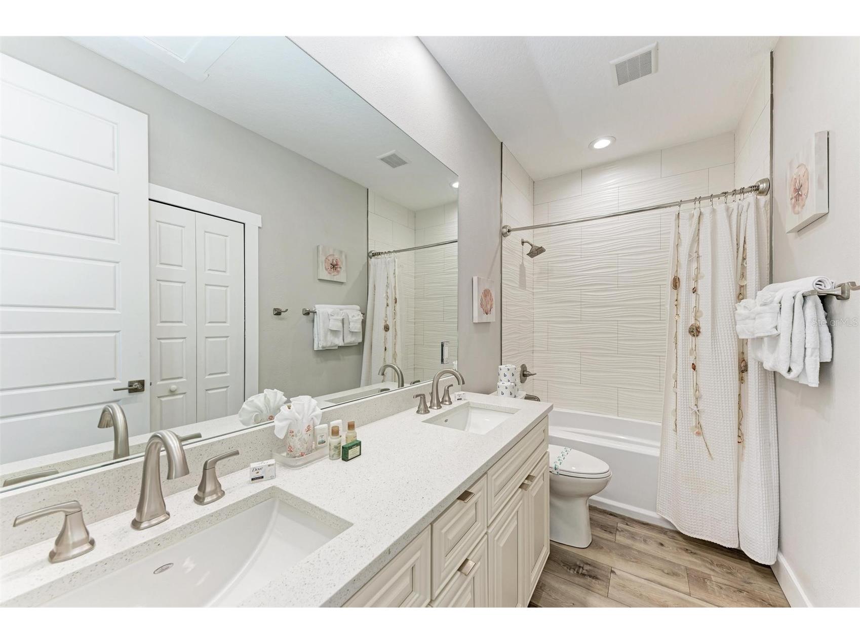 901 30th Court E Bradenton FL 34208 - HIDDEN LAGOON A4630753 image46