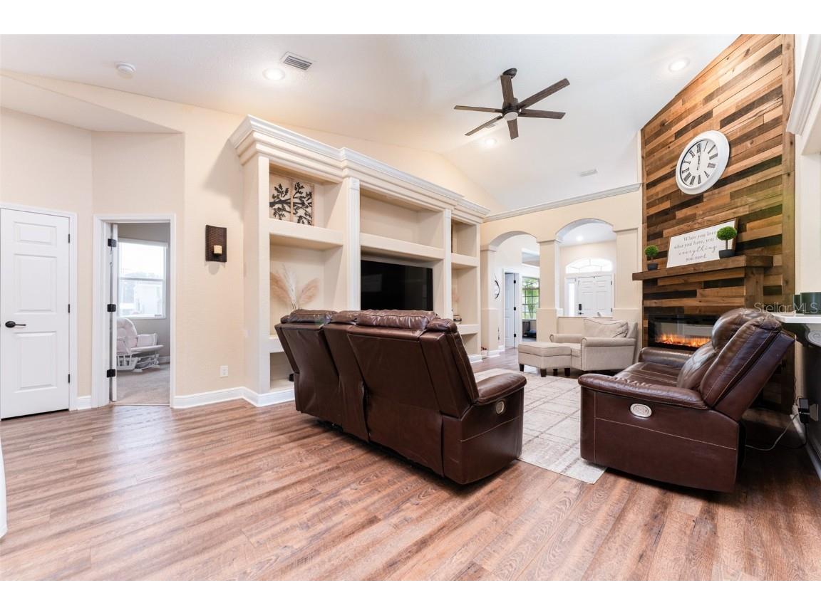 901 8th Ave Sw Ruskin FL 33570 TB8415326 image21