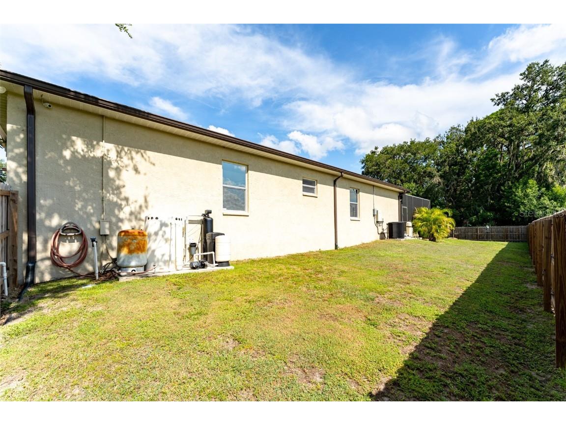 901 8th Ave Sw Ruskin FL 33570 TB8415326 image64