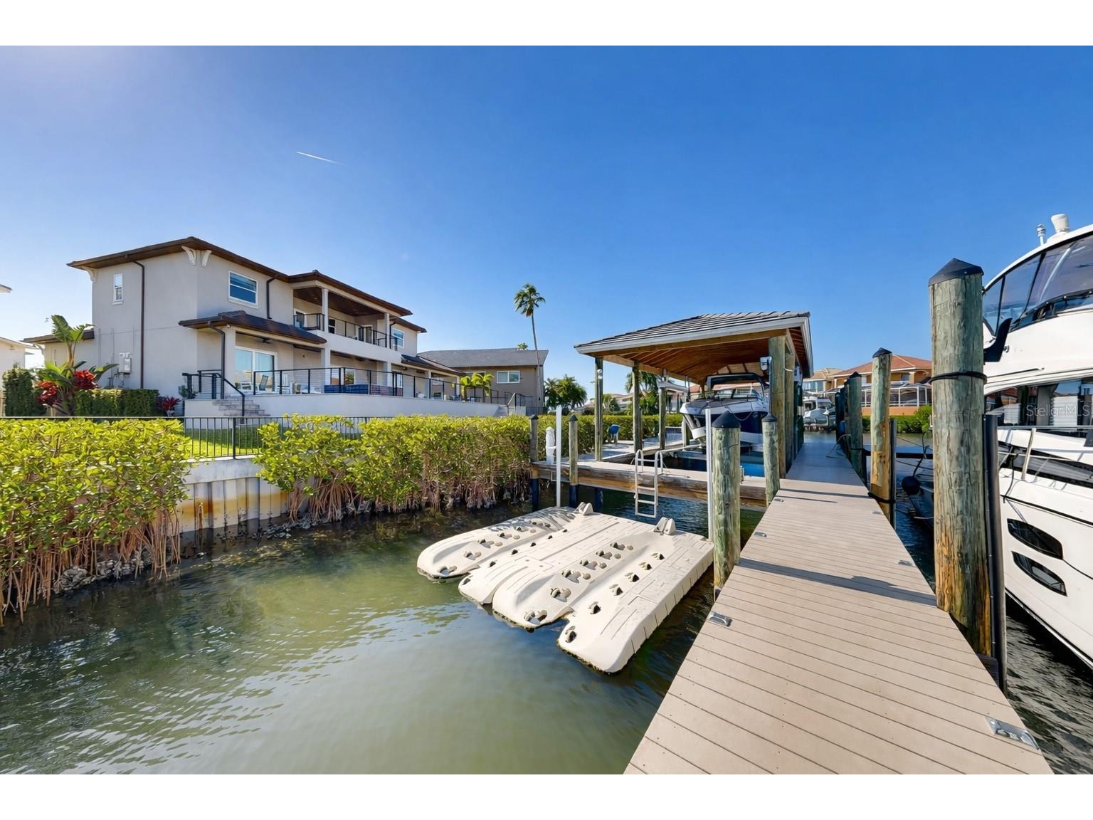 901 Capriccio Lane Apollo Beach FL 33572 TB8479599 image78