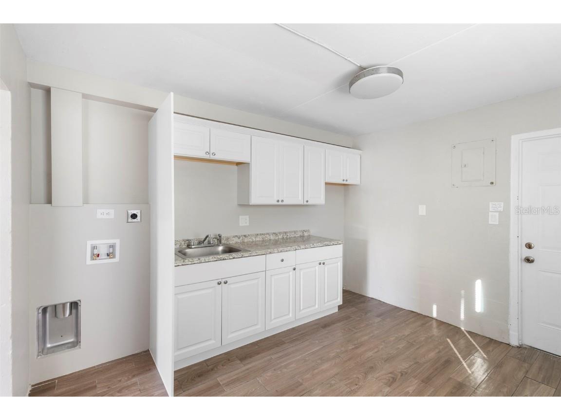 901 Colyer Street #A & B Orlando FL 32805 O6365474 image6