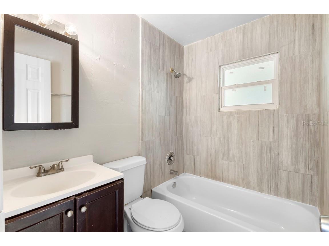 901 Colyer Street #A & B Orlando FL 32805 O6365474 image9