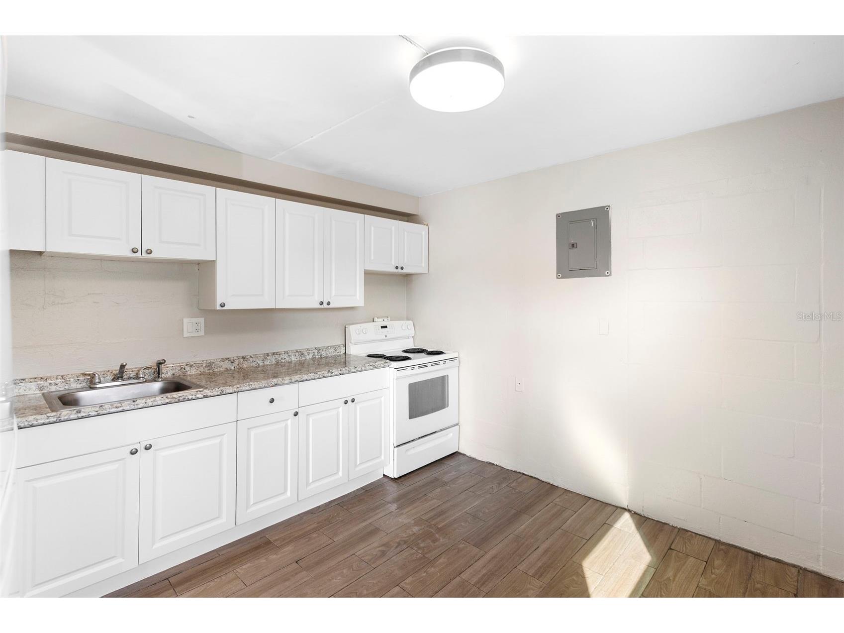 901 Colyer Street Orlando FL 32805 O6392744 image20