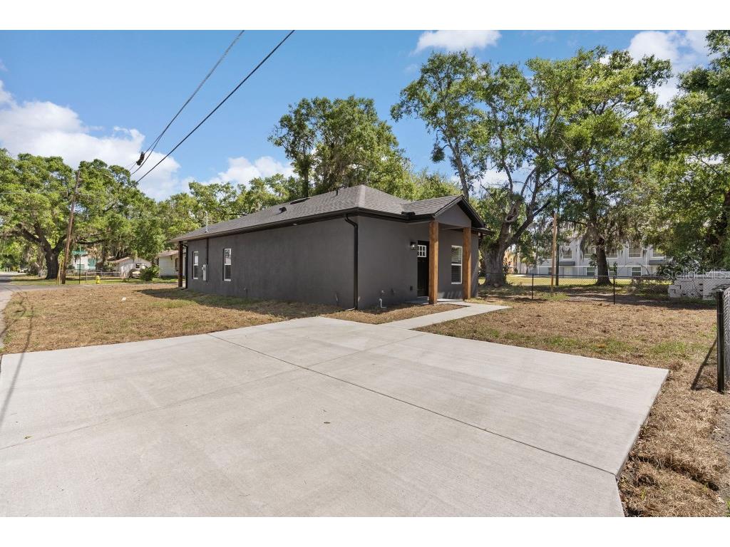 901 E Warren Street Plant City FL 33563 TB8504792 image23