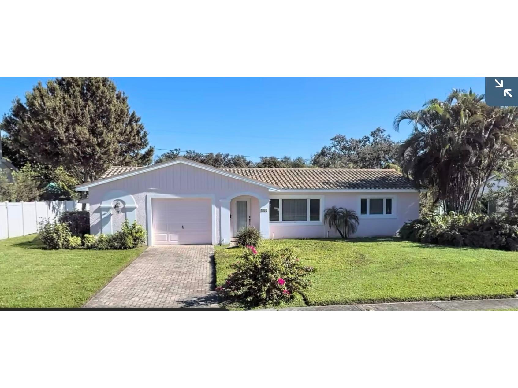 901 Eden Isle Boulevard NE Saint Petersburg FL 33704 TB8459629 image1