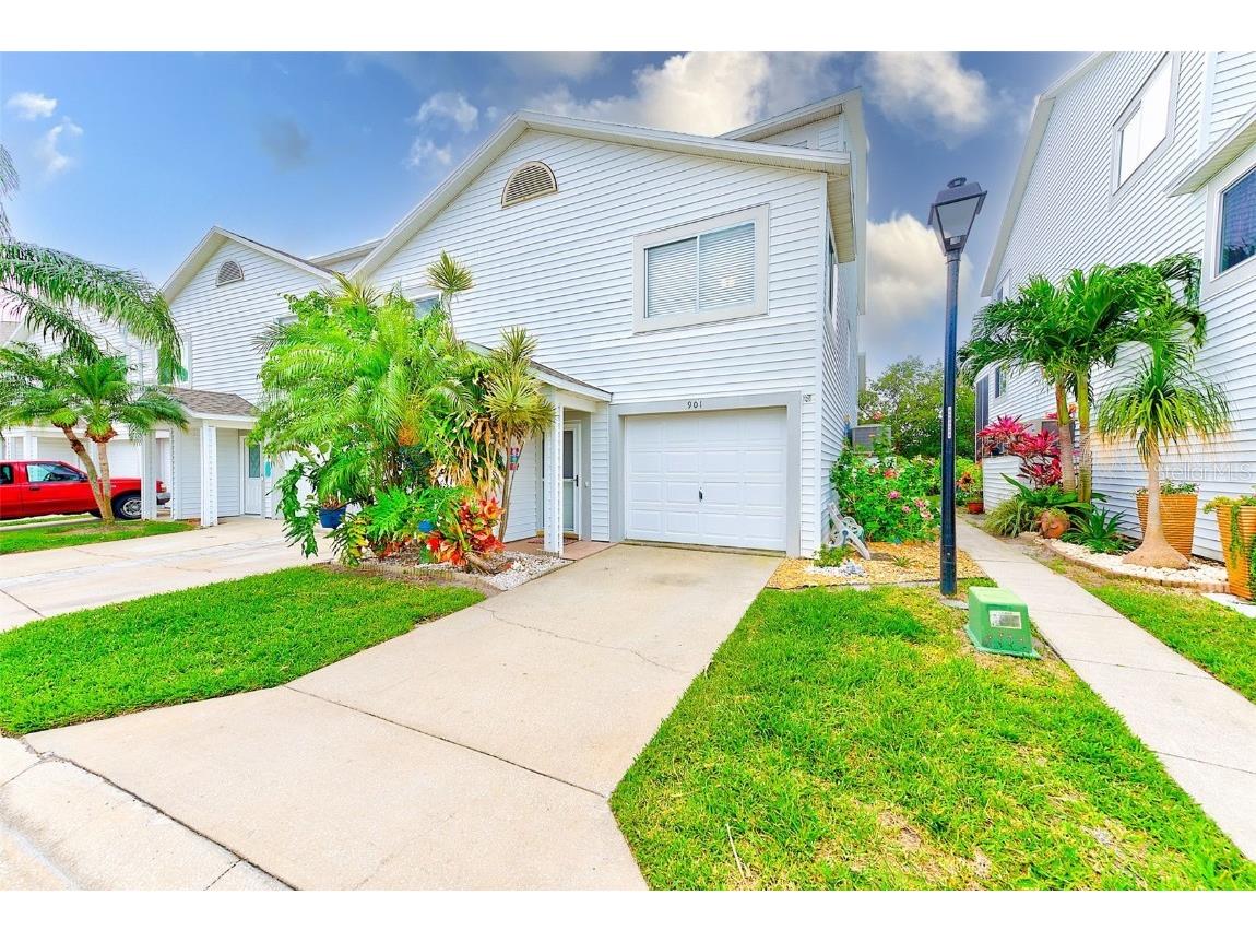 901 Hidden Harbour Drive Indian Rocks Beach FL 33785 - CLEARWATER HARBOR U8236675 image1