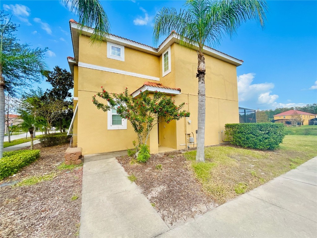 901 Las Fuentes Drive Kissimmee FL 34746 TB8315937 image1