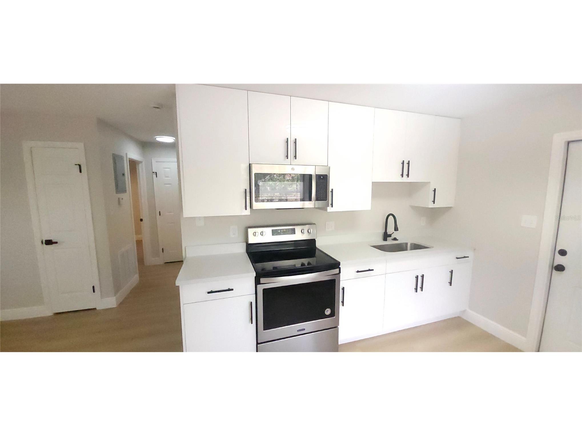 901 S Taylor Road Seffner FL 33584 TB8505287 image4