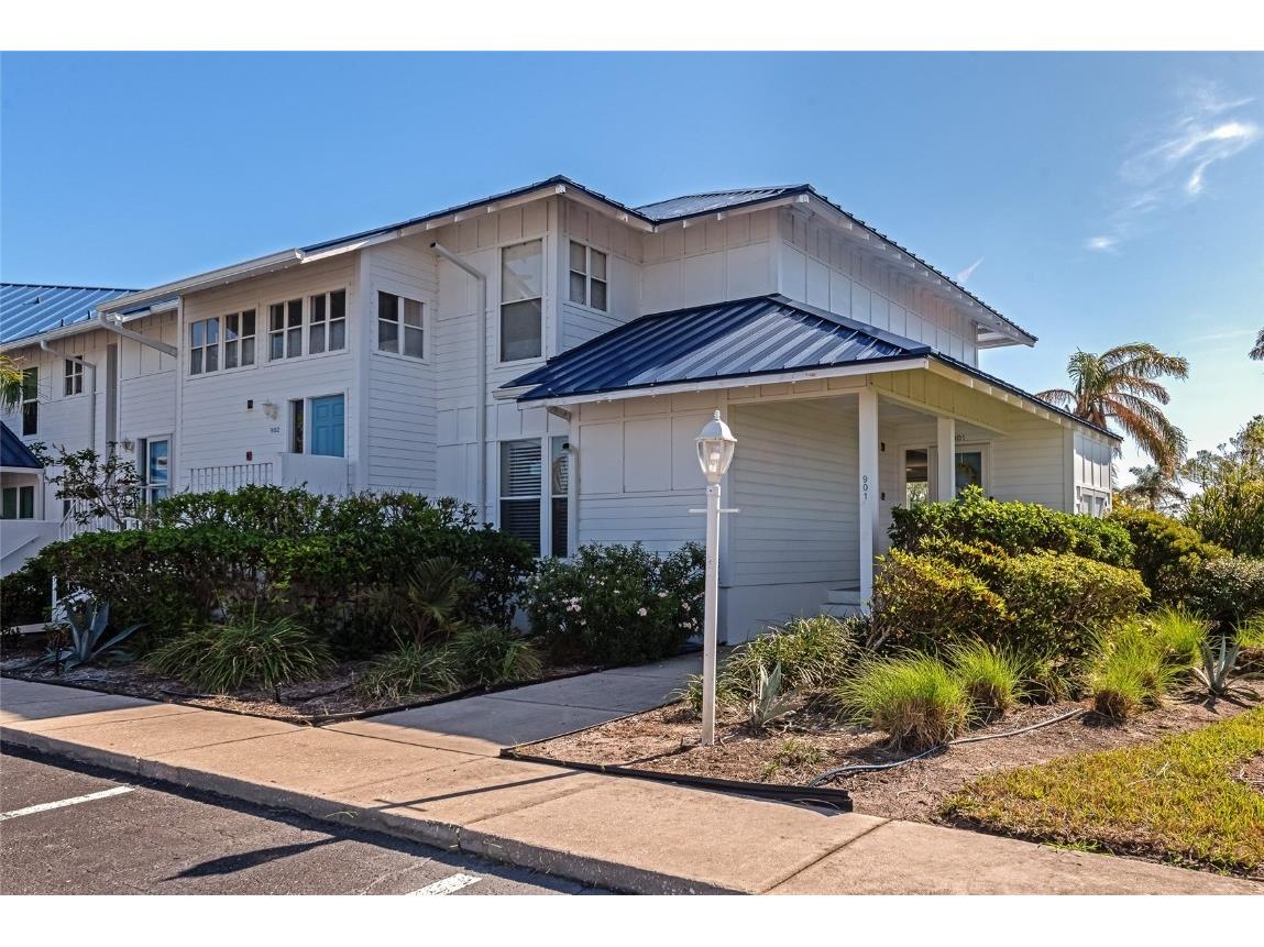 901 Sandpiper Circle #901 Bradenton FL 34209 A4632696 image1