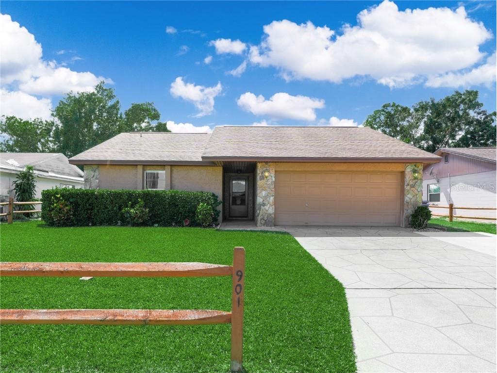 901 Spicewood Drive Lakeland FL 33801 L4952521 image1