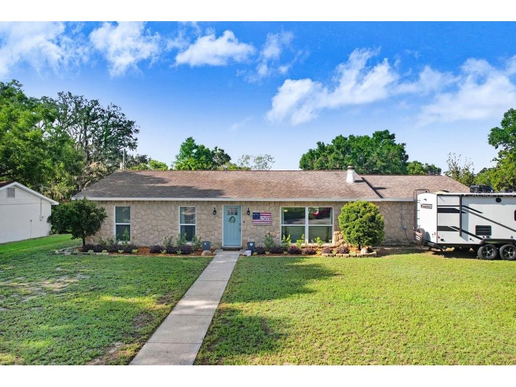 901 Strawberry Lane Brandon FL 33511 TB8398703 image1