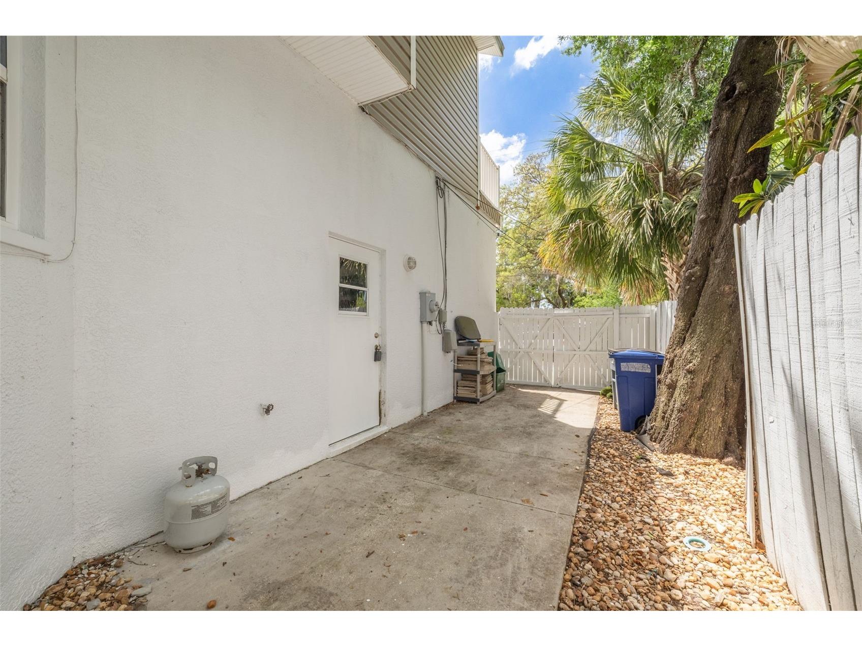 901 Virginia Avenue Tarpon Springs FL 34689 TB8497027 image40