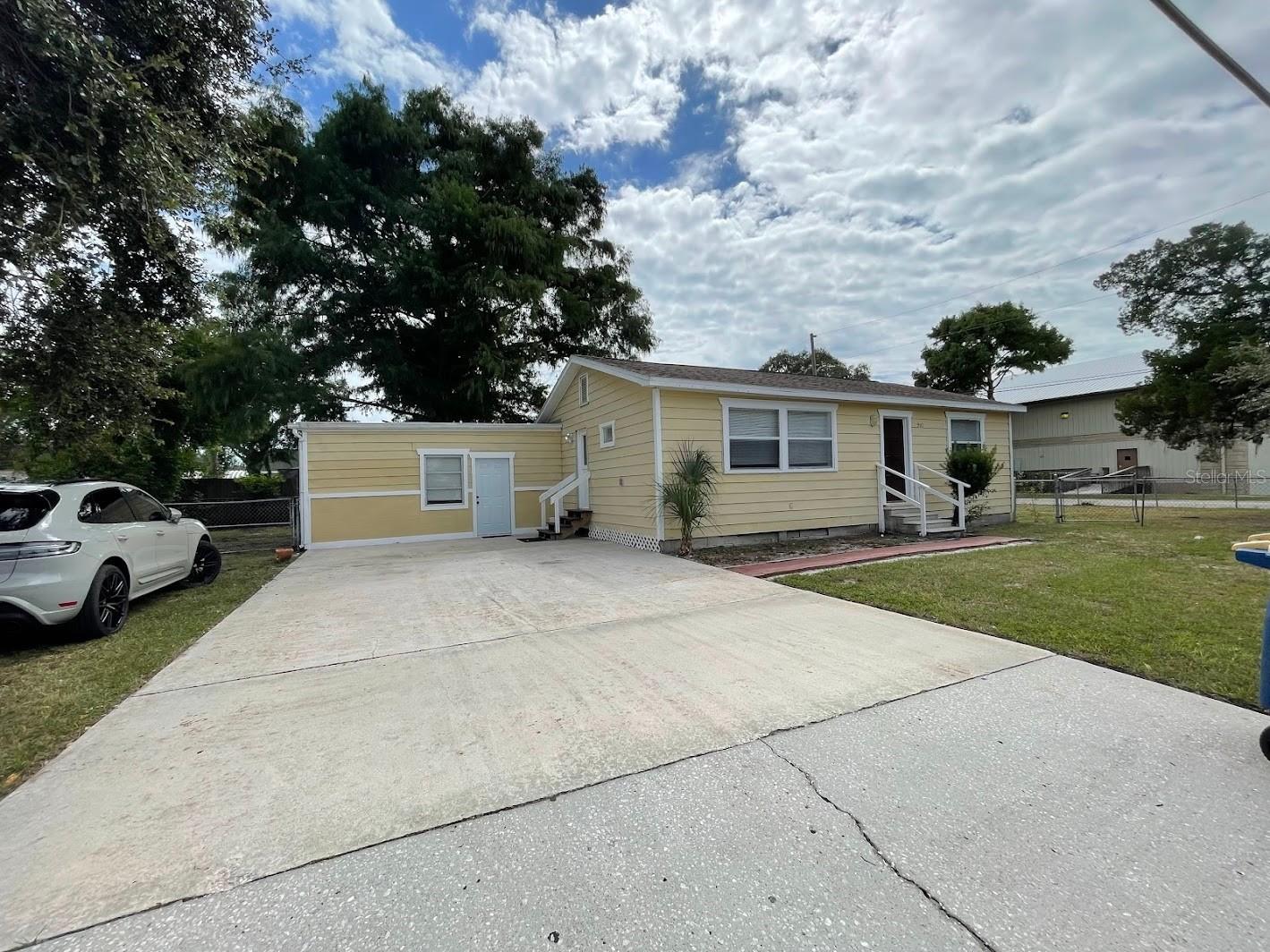 901 Woodlawn Street Clearwater FL 33756 TB8435654 image1