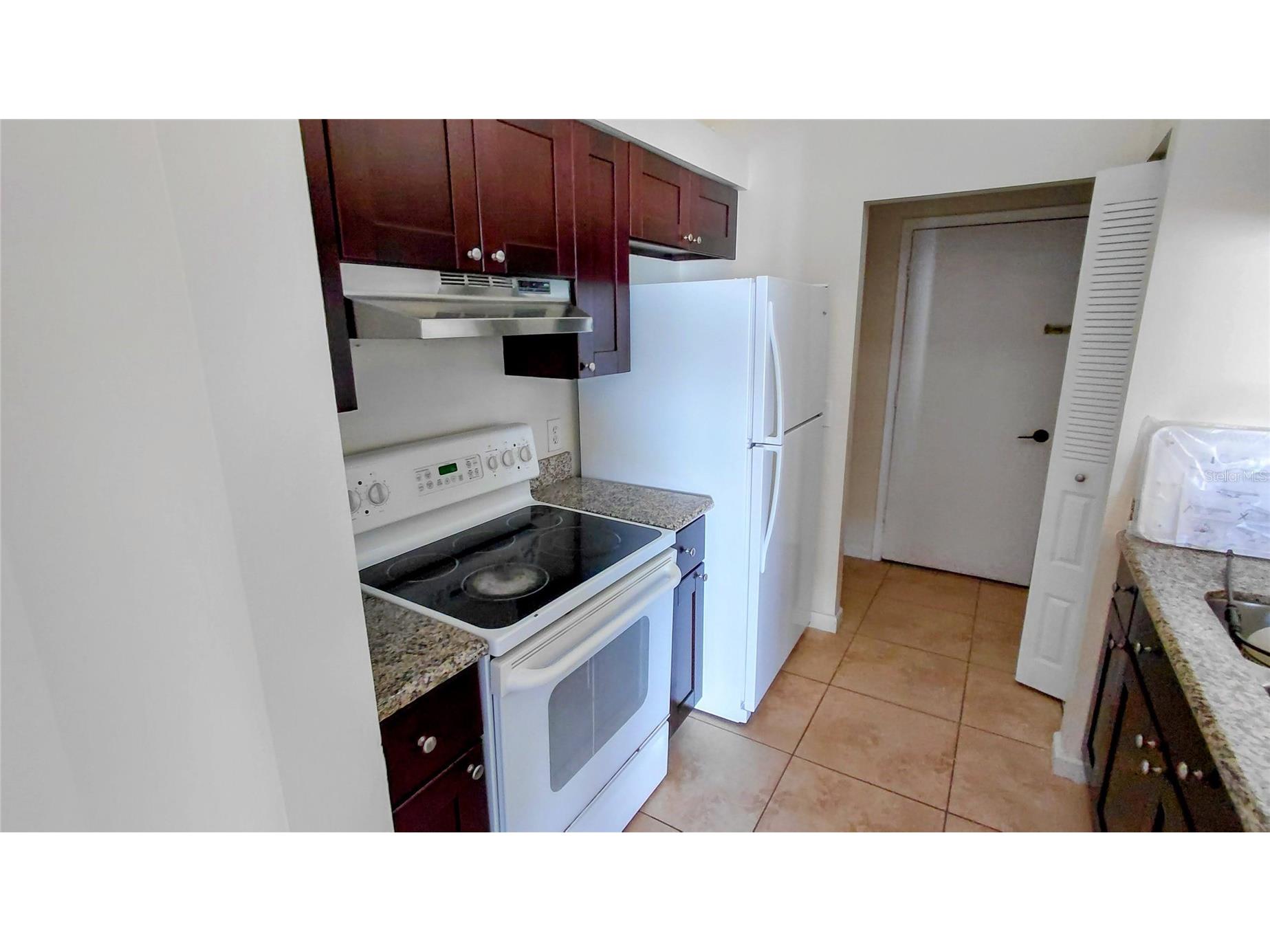 9010 Dacena Villa Place Tampa FL 33635 TB8504516 image7