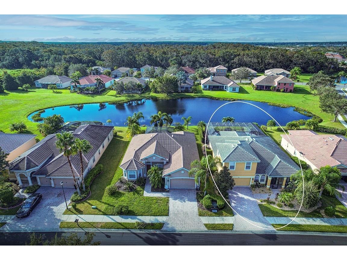 9010 Kingsbury Place Bradenton FL 34212 A4549403 image1