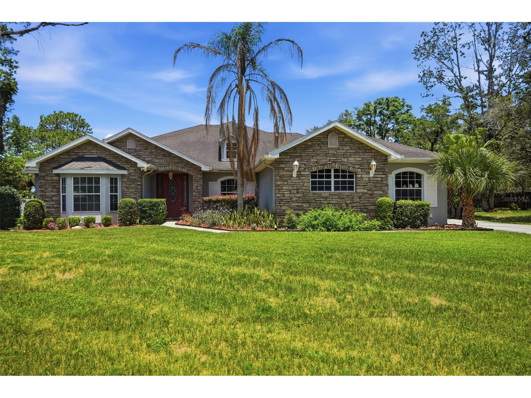 9011 Foxdale Lane Spring Hill FL 34608 - WEEKI WACHEE PRAIRIE LAKE W7886485 image3