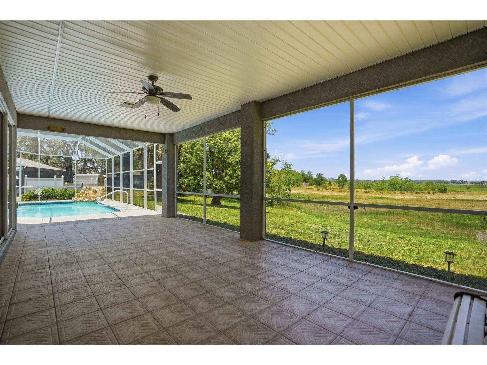 9011 Foxdale Lane Spring Hill FL 34608 - WEEKI WACHEE PRAIRIE LAKE W7886485 image4