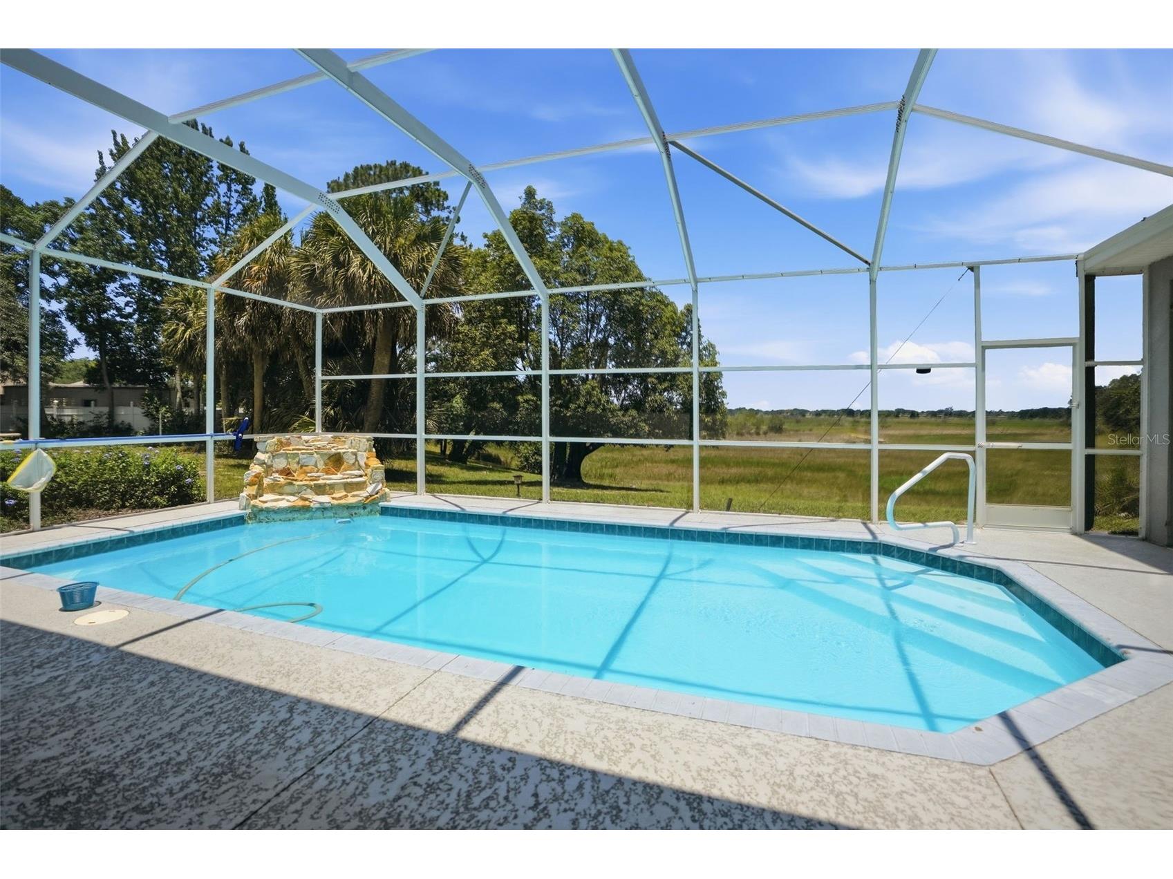 9011 Foxdale Lane Spring Hill FL 34608 - WEEKI WACHEE PRAIRIE LAKE W7886485 image9