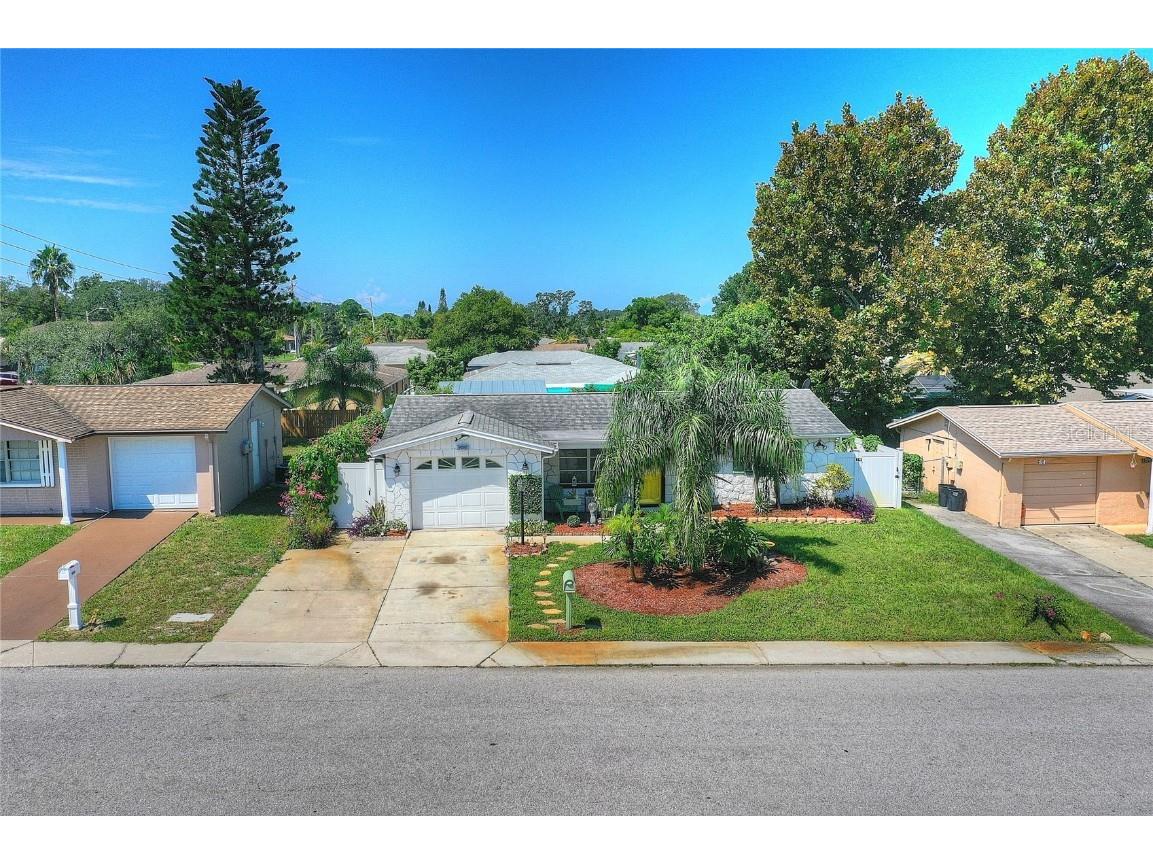 9011 Hunt Club Lane Port Richey FL 34668 TB8305788 image1