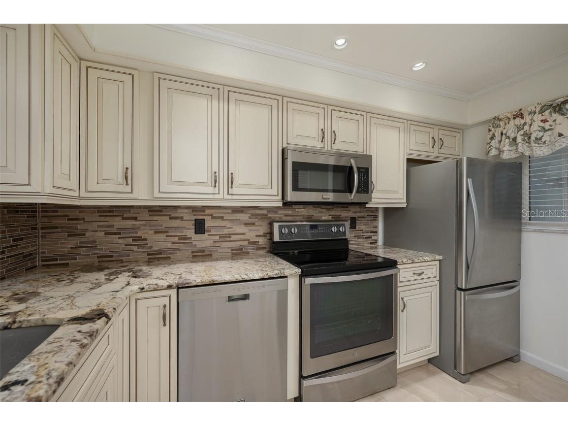 9011 Midnight Pass Road #228 Sarasota FL 34242 - INTRACOASTAL WATERWAY A4566083 image17