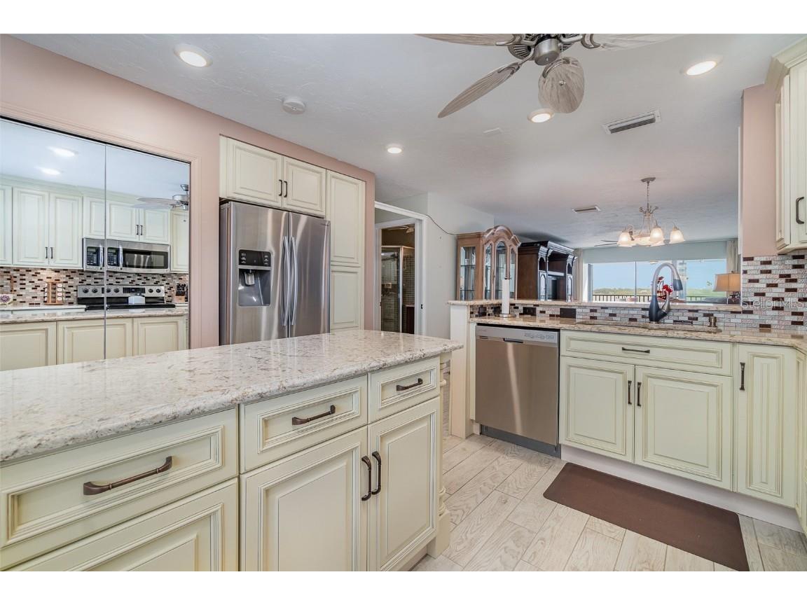 9011 Midnight Pass Road #329 Sarasota FL 34242 C7499000 image11