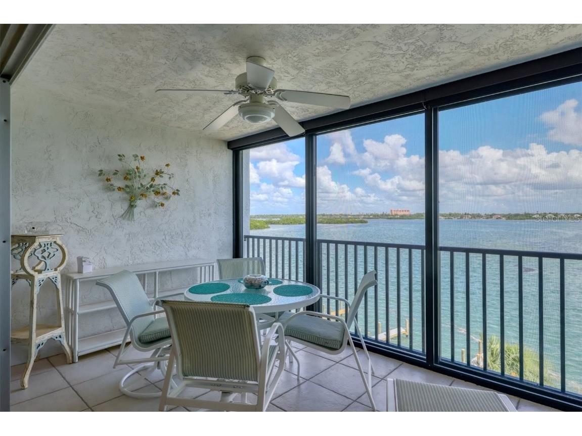 9011 Midnight Pass Road #426 Sarasota FL 34242 A4668084 image28