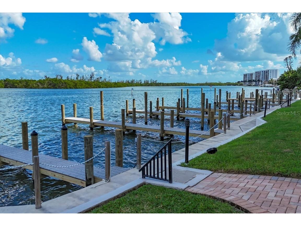 9011 Midnight Pass Road #426 Sarasota FL 34242 A4668084 image31