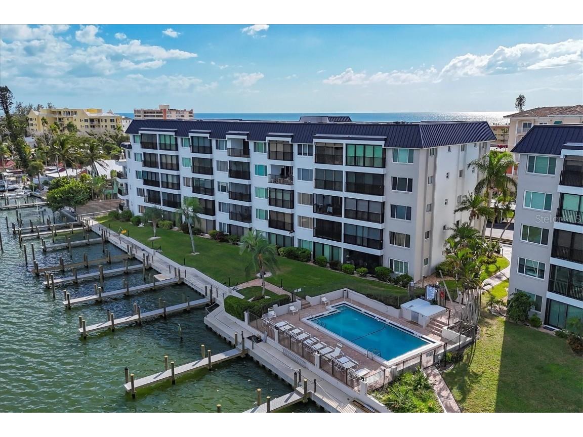 9011 Midnight Pass Road #426 Sarasota FL 34242 A4668084 image32