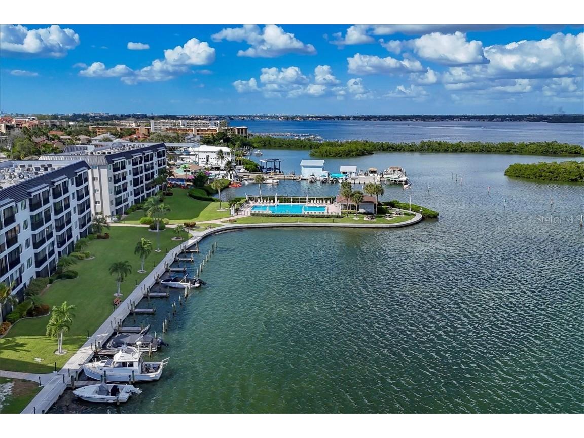9011 Midnight Pass Road #426 Sarasota FL 34242 A4668084 image34