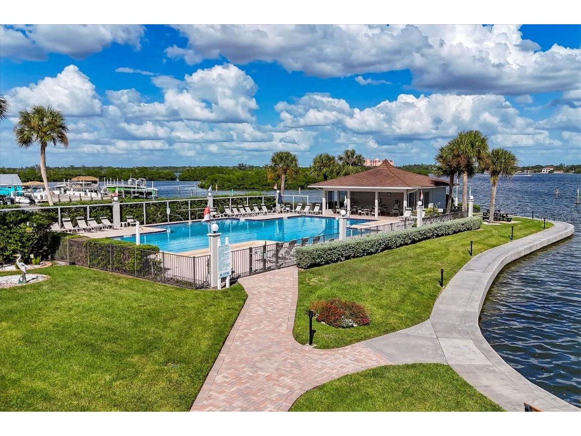 9011 Midnight Pass Road #426 Sarasota FL 34242 A4668084 image46