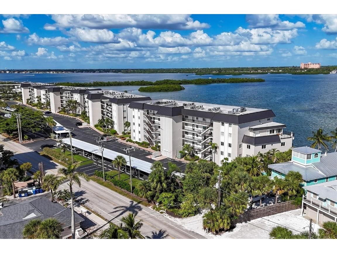 9011 Midnight Pass Road #426 Sarasota FL 34242 A4668084 image5