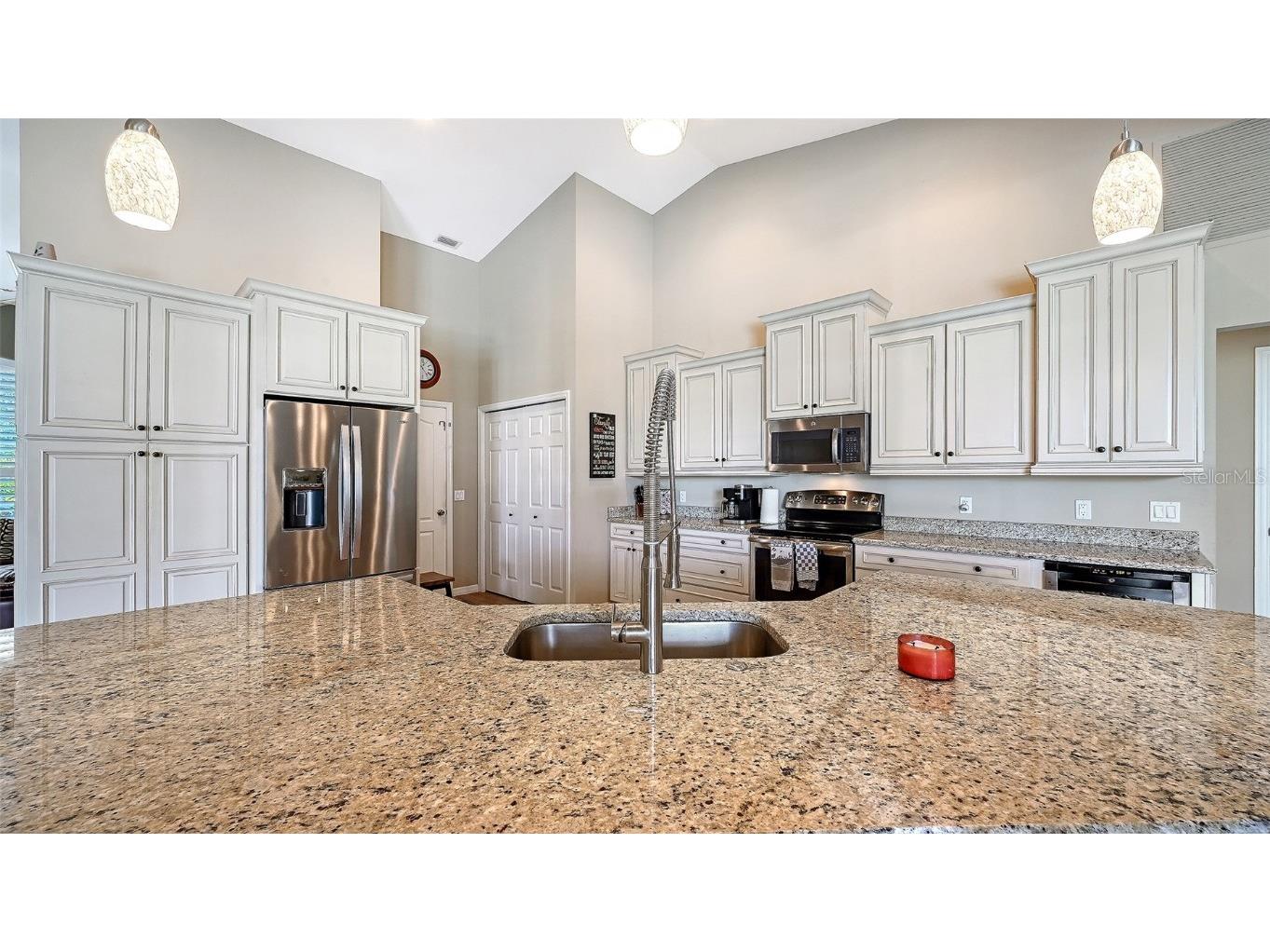 9011 Misty Creek Drive Sarasota FL 34241 A4669718 image20