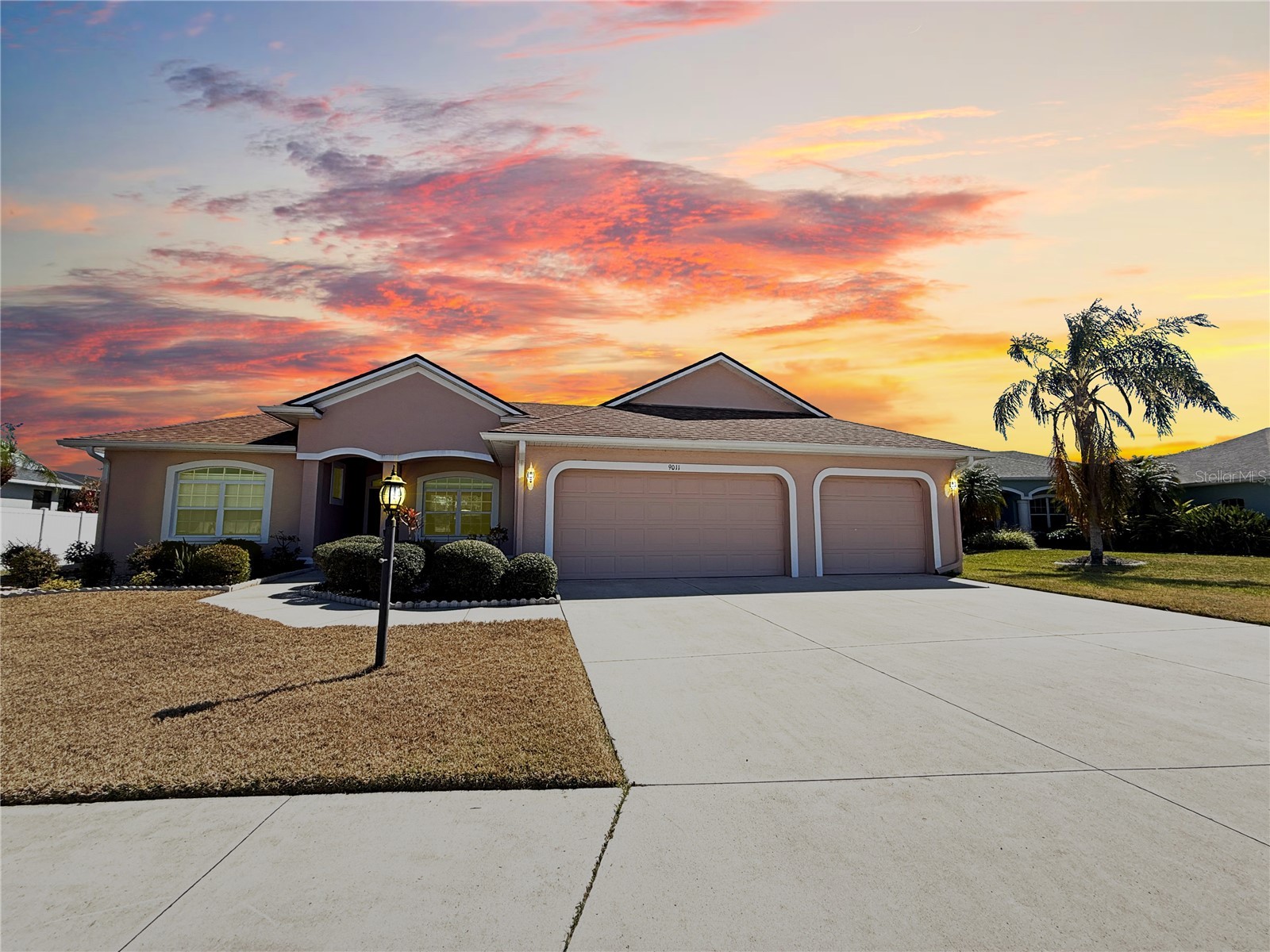 9011 Province Street Sarasota FL 34240 TB8486094 image1