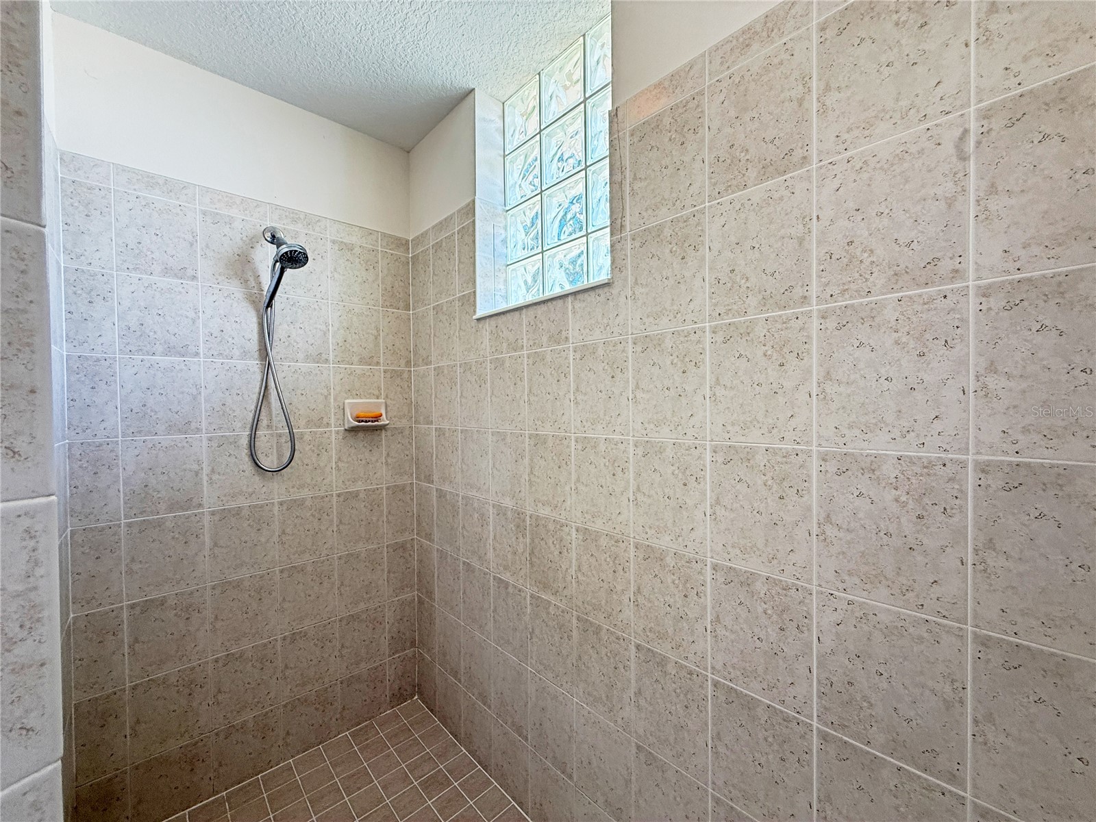 9011 Province Street Sarasota FL 34240 TB8486094 image17