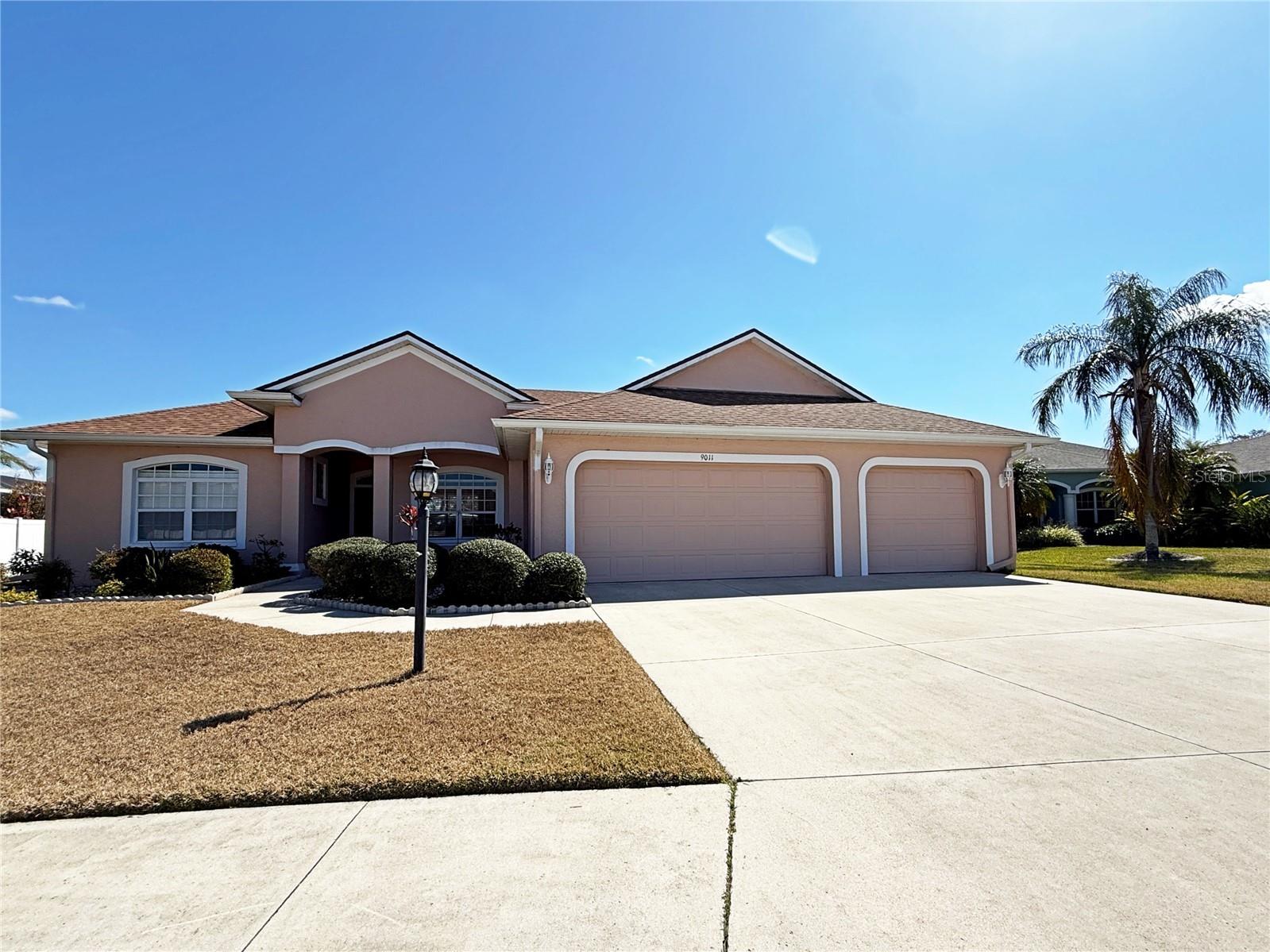 9011 Province Street Sarasota FL 34240 TB8486094 image2