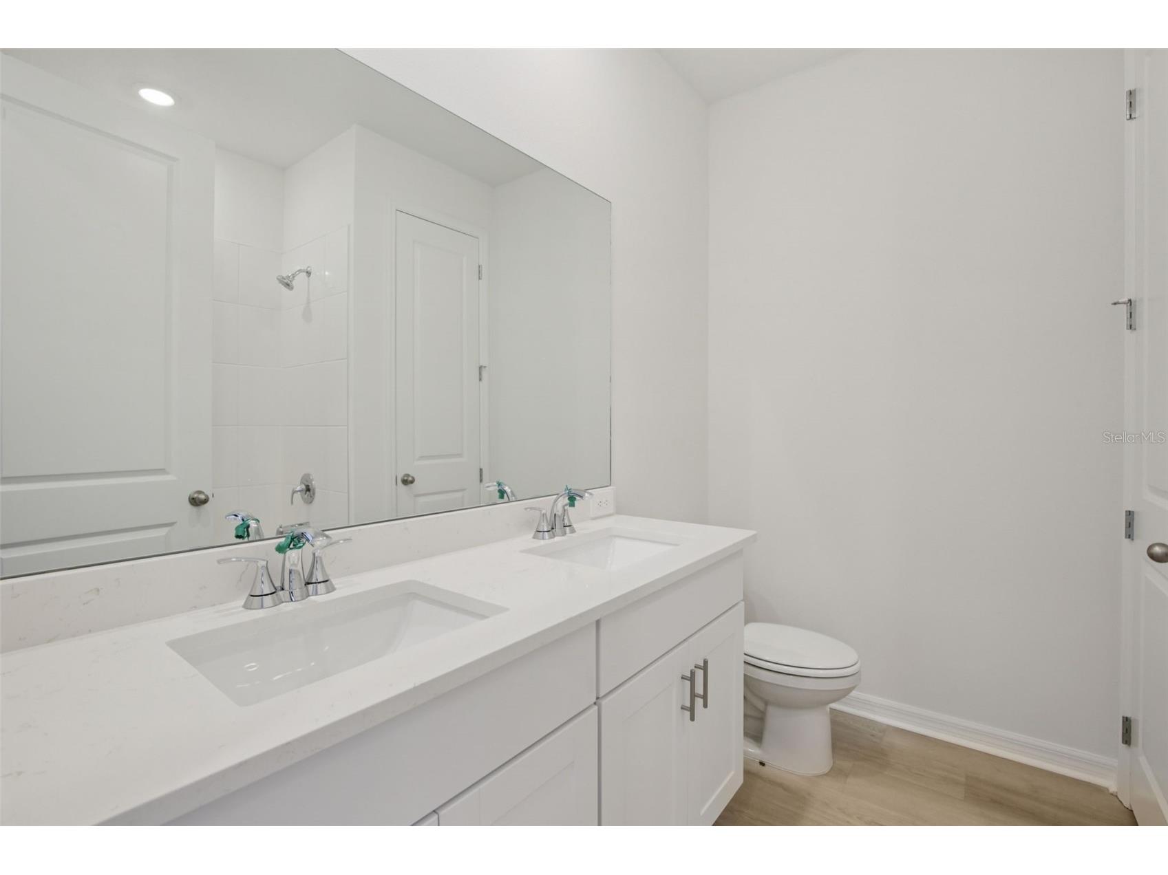 9012 Venetia Court Palmetto FL 34221 TB8474651 image22